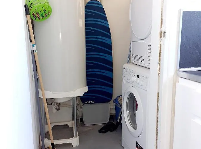 Bright, Large Balcony, Free Parking * Гавр